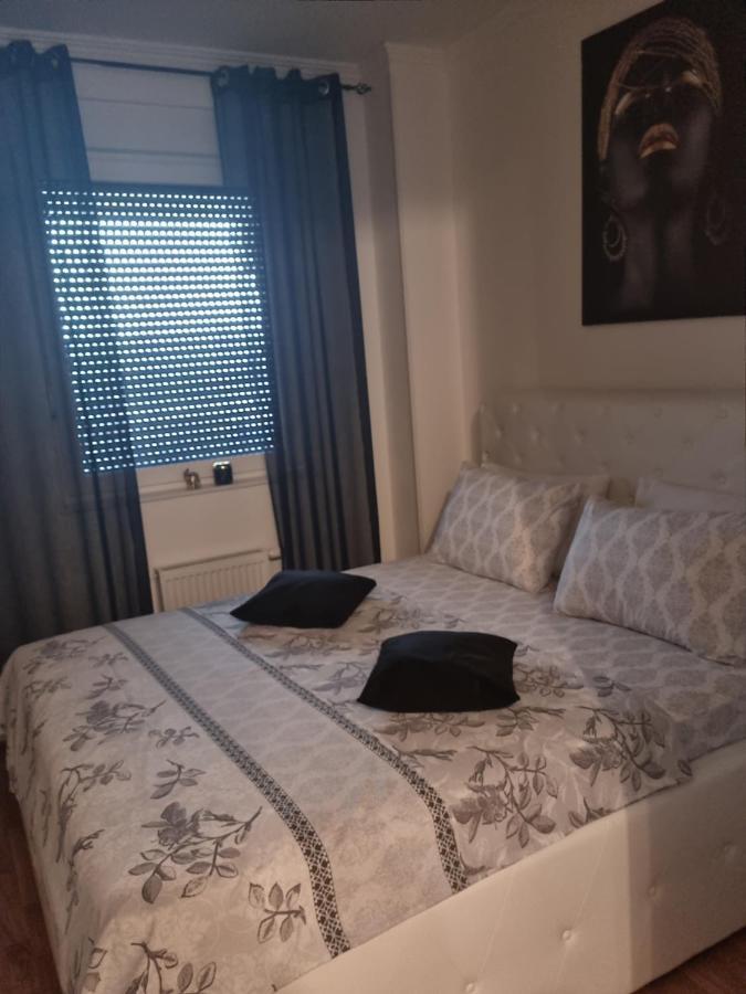 바냐루카 Apartman Anamarija 아파트 외부 사진